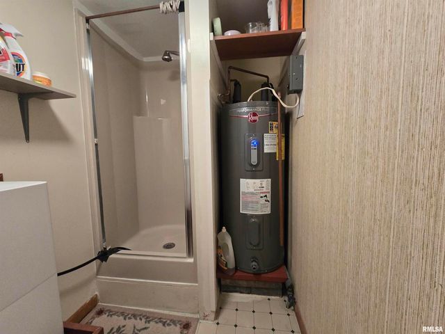 567 UNION GROVE Road, Carbondale, IL 62901