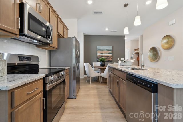 5617 Retledge Street, Charlotte, NC 28269