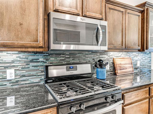 19324 Taggert Drive, Edmond, OK 73012