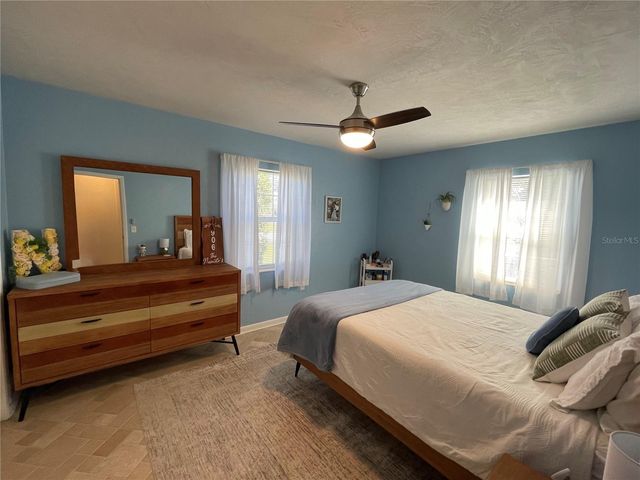 906 E MICHIGAN AVENUE, Deland, FL 32724