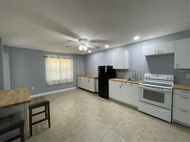 906 E MICHIGAN AVENUE, Deland, FL 32724