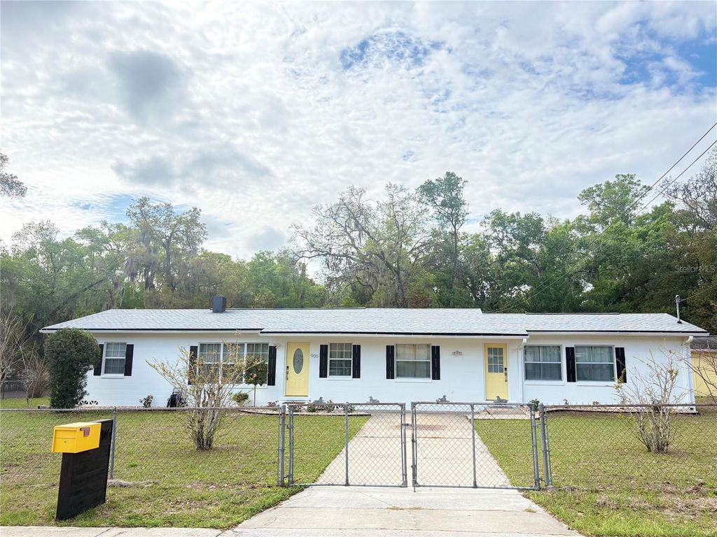 906 E MICHIGAN AVENUE, Deland, FL 32724