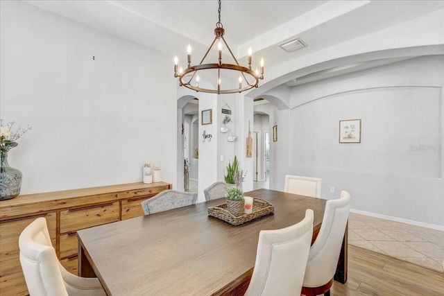 11118 FOSTER CARRIAGE ROAD, Lithia, FL 33547