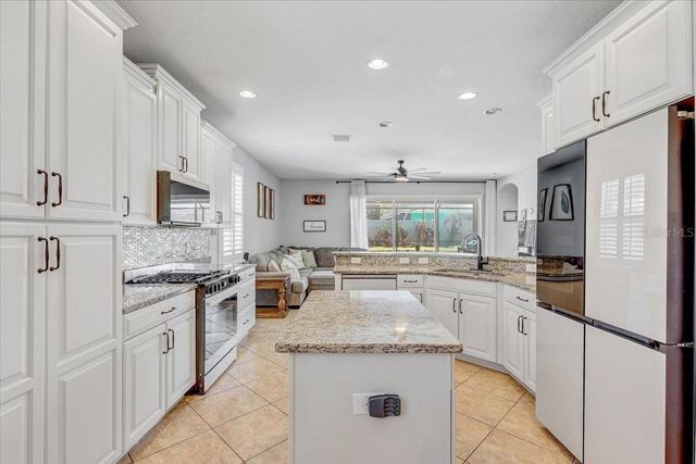 11118 FOSTER CARRIAGE ROAD, Lithia, FL 33547