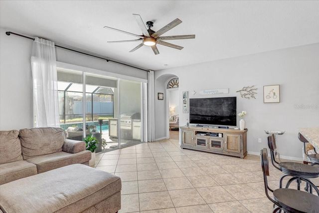 11118 FOSTER CARRIAGE ROAD, Lithia, FL 33547