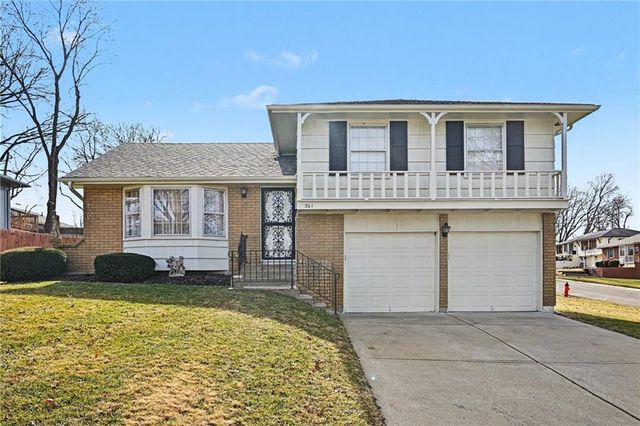 301 E 107th Terrace, Kansas City, MO 64114