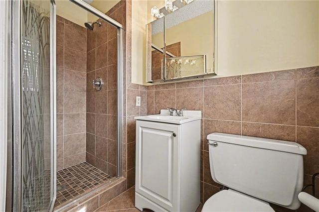 301 E 107th Terrace, Kansas City, MO 64114