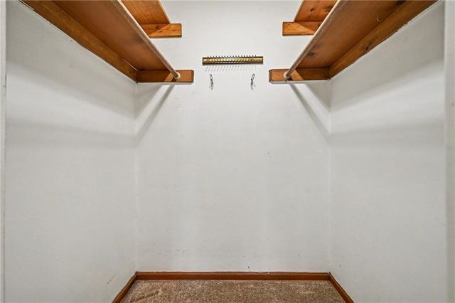 301 E 107th Terrace, Kansas City, MO 64114