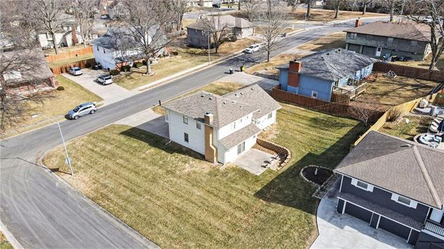 301 E 107th Terrace, Kansas City, MO 64114