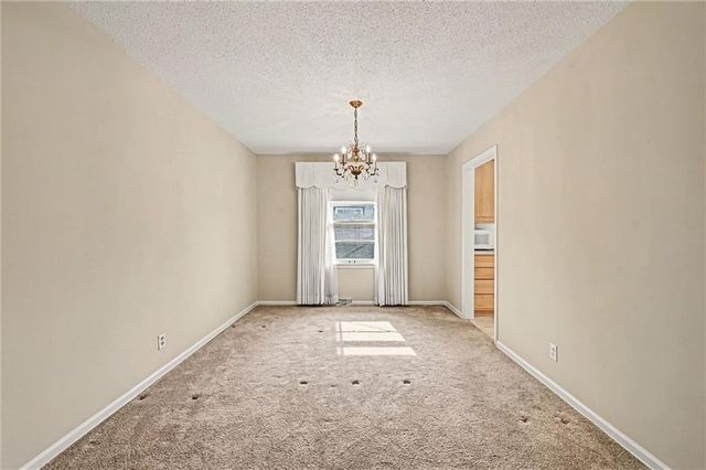 301 E 107th Terrace, Kansas City, MO 64114