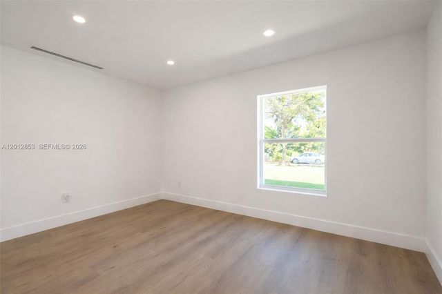 2416 NE 19th Ter, Wilton Manors, FL 33305
