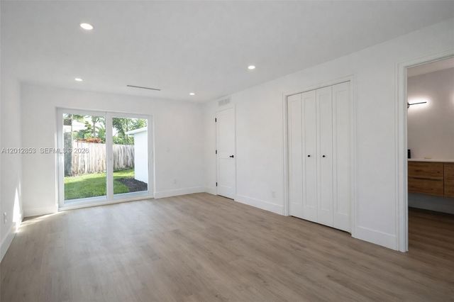 2416 NE 19th Ter, Wilton Manors, FL 33305