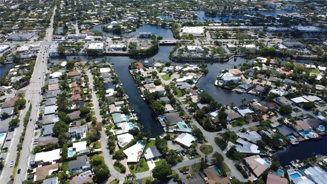 2416 NE 19th Ter, Wilton Manors, FL 33305