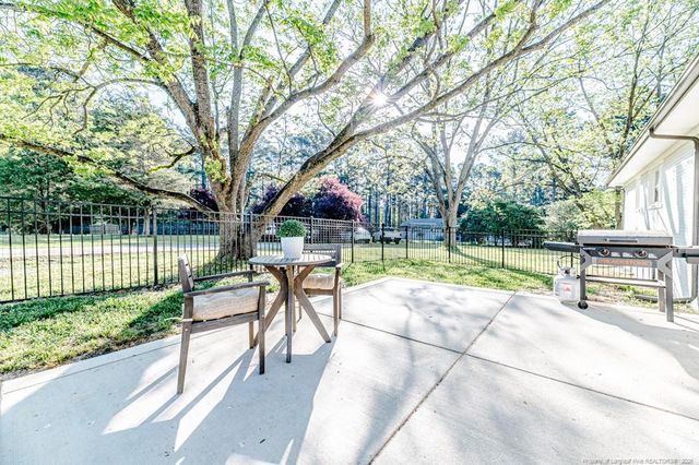 1802 Holiday Road, Sanford, NC 27330