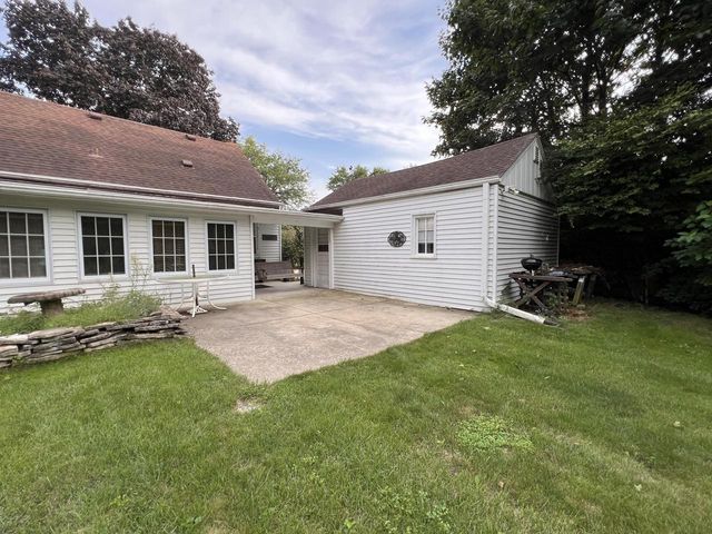 3424 N Elmwood DRIVE, Elmwood Park, WI 53405