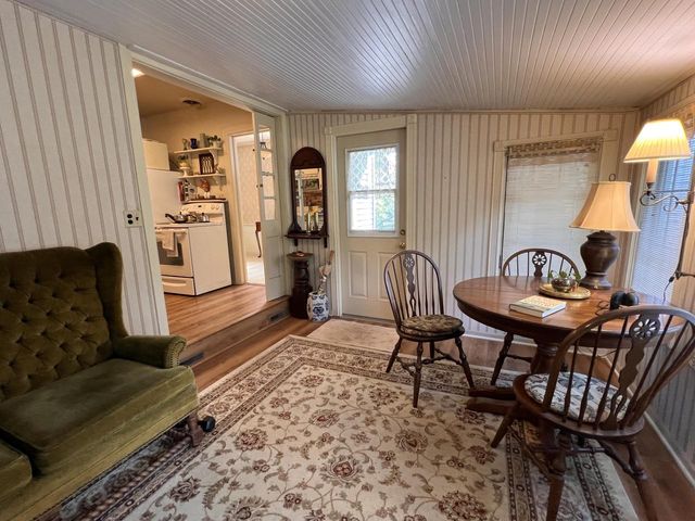 3424 N Elmwood DRIVE, Elmwood Park, WI 53405