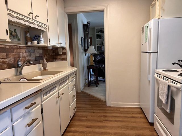 3424 N Elmwood DRIVE, Elmwood Park, WI 53405