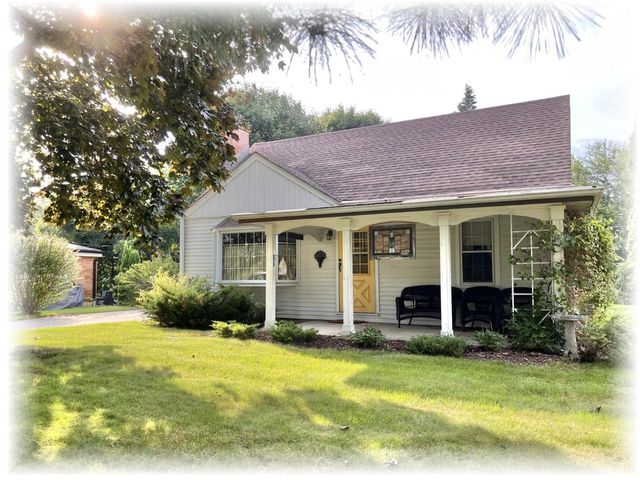 3424 N Elmwood DRIVE, Elmwood Park, WI 53405