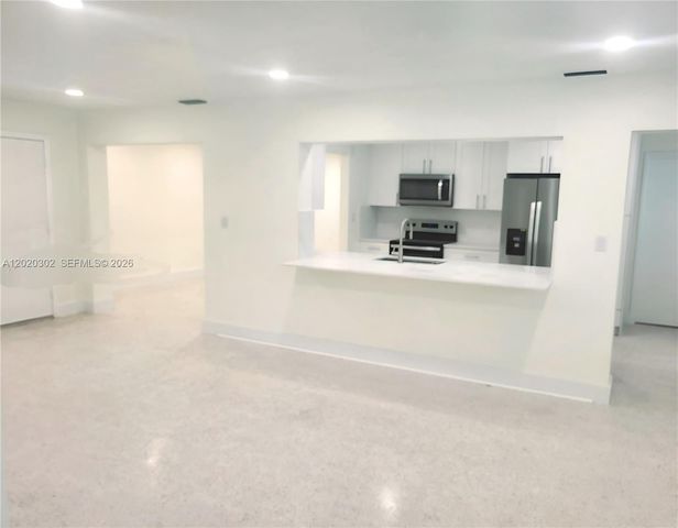 1145 Meadowlark Ave, Miami Springs, FL 33166
