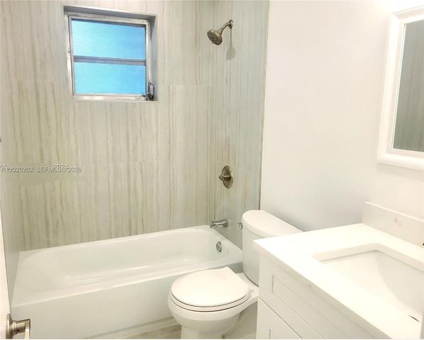 1145 Meadowlark Ave, Miami Springs, FL 33166