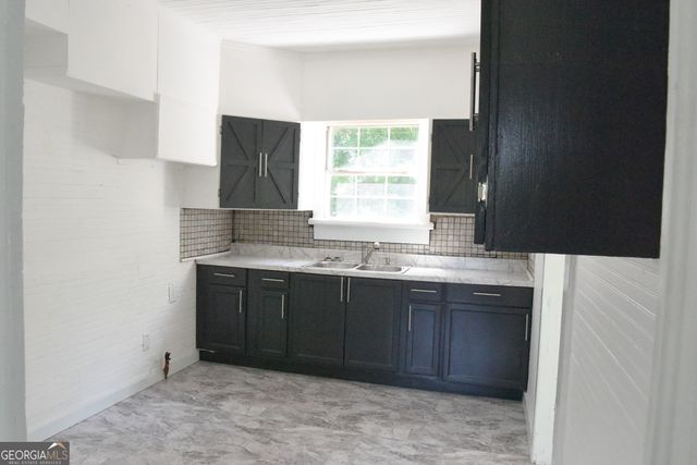 428 Searcy Avenue, Griffin, GA 30223