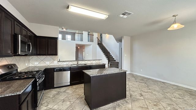 7807 COOLSPRING DR, San Antonio, TX 78254