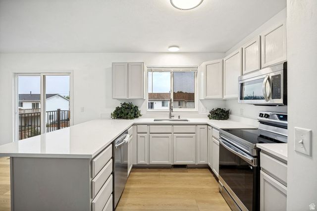 1831 S 200 W, Clearfield, UT 84015