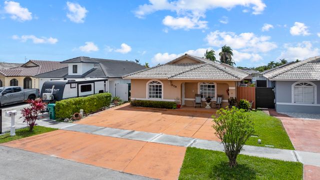 9778 NW 128th Lane, Hialeah Gardens, FL 33018