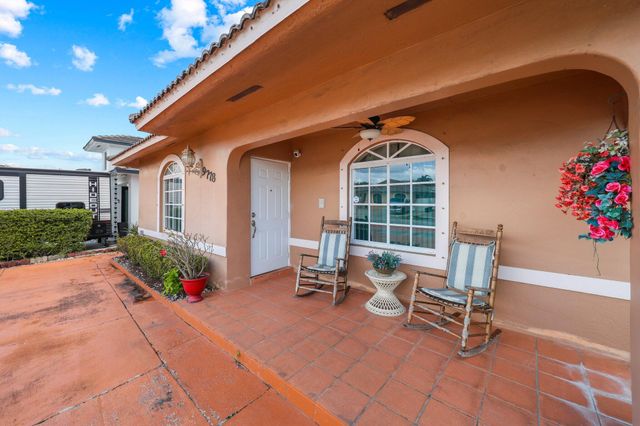 9778 NW 128th Lane, Hialeah Gardens, FL 33018