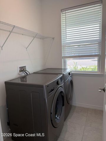 826 Castleford Avenue NE, Palm Bay, FL 32905
