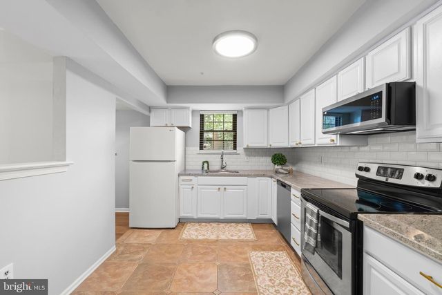 59 LAFAYETTE LN, Cherry Hill, NJ 08003