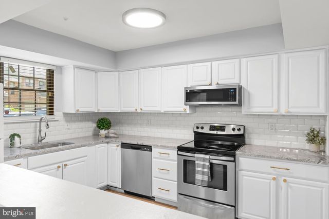 59 LAFAYETTE LN, Cherry Hill, NJ 08003