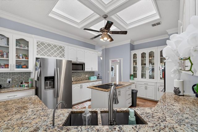 5802 Devlin Place, Midland, TX 79707