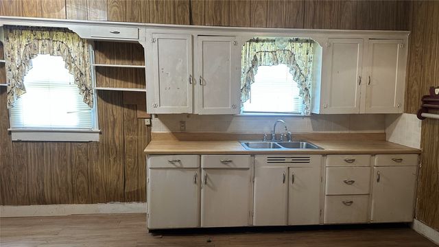 1520 Avenue N, Anson, TX 79501