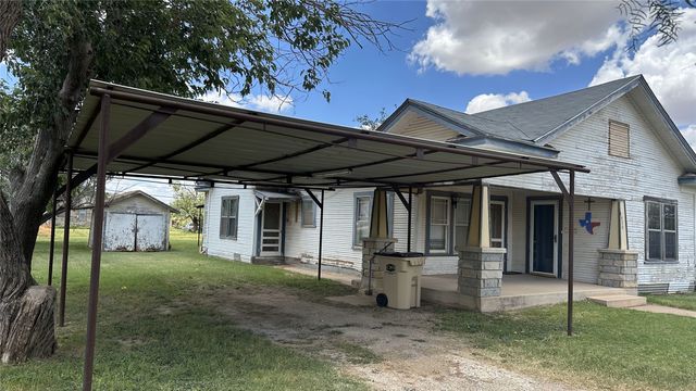 1520 Avenue N, Anson, TX 79501