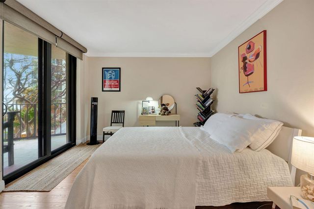 5420 N Ocean Drive 206, Singer Island, FL 33404