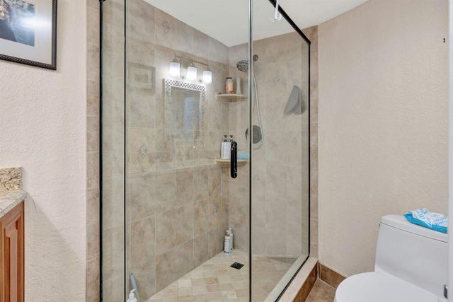 5420 N Ocean Drive 206, Singer Island, FL 33404