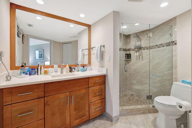 5420 N Ocean Drive 206, Singer Island, FL 33404