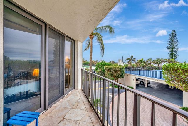 5420 N Ocean Drive 206, Singer Island, FL 33404