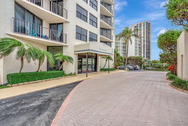 5420 N Ocean Drive 206, Singer Island, FL 33404