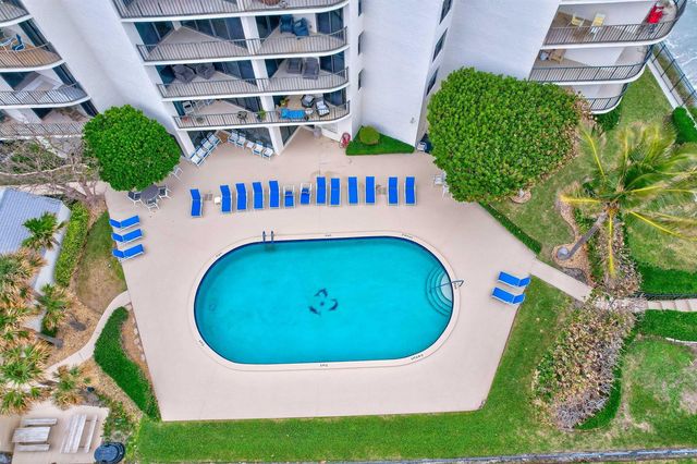 5420 N Ocean Drive 206, Singer Island, FL 33404