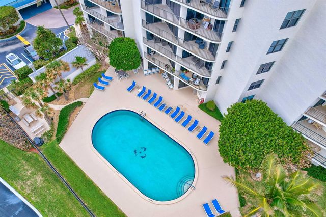 5420 N Ocean Drive 206, Singer Island, FL 33404