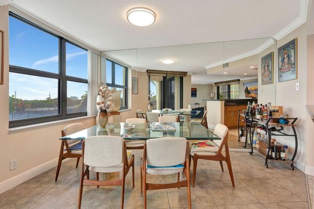 5420 N Ocean Drive 206, Singer Island, FL 33404