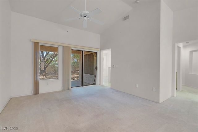 10013 Cresent Creek Drive, Las Vegas, NV 89134