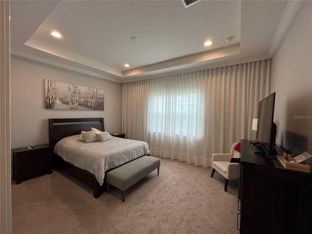 Image 24 of property listing at 13603 ABBERWICK DRIVE, Orlando, FL 32832