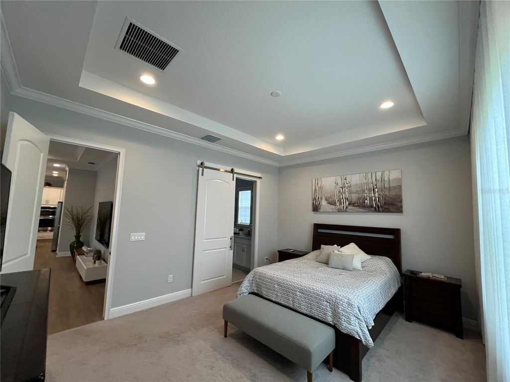 Image 25 of property listing at 13603 ABBERWICK DRIVE, Orlando, FL 32832