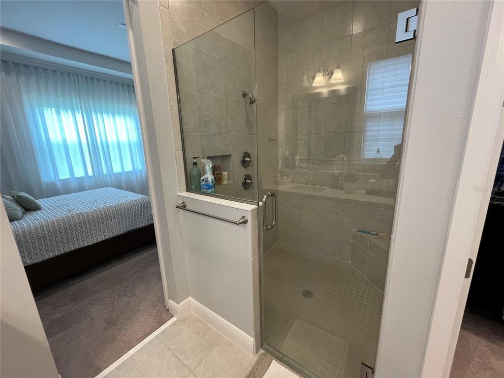 Image 28 of property listing at 13603 ABBERWICK DRIVE, Orlando, FL 32832