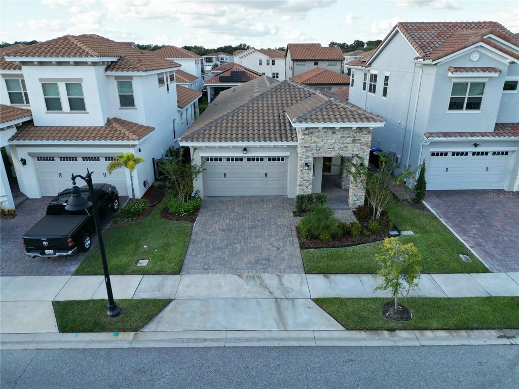 Image 30 of property listing at 13603 ABBERWICK DRIVE, Orlando, FL 32832