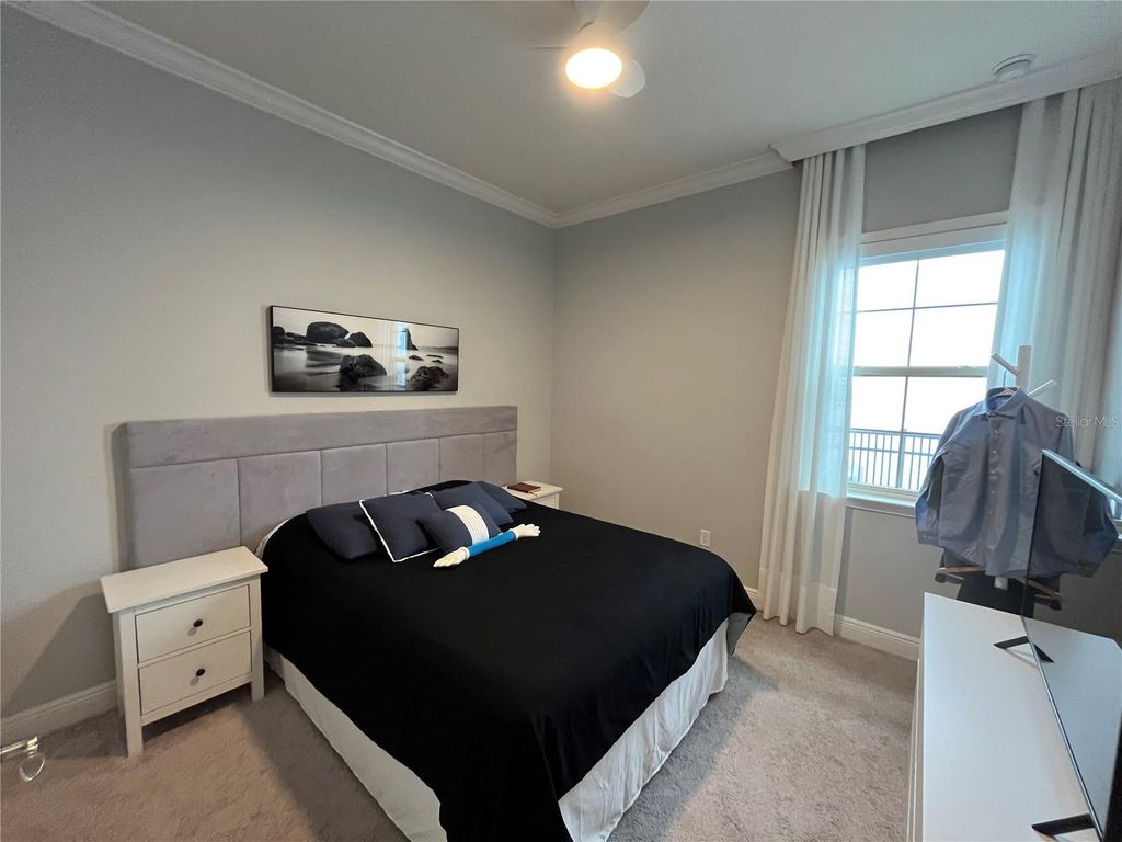 Image 7 of property listing at 13603 ABBERWICK DRIVE, Orlando, FL 32832