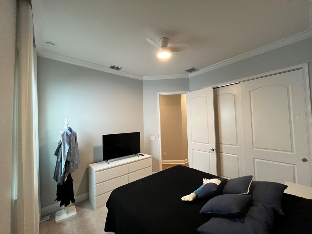 Image 9 of property listing at 13603 ABBERWICK DRIVE, Orlando, FL 32832